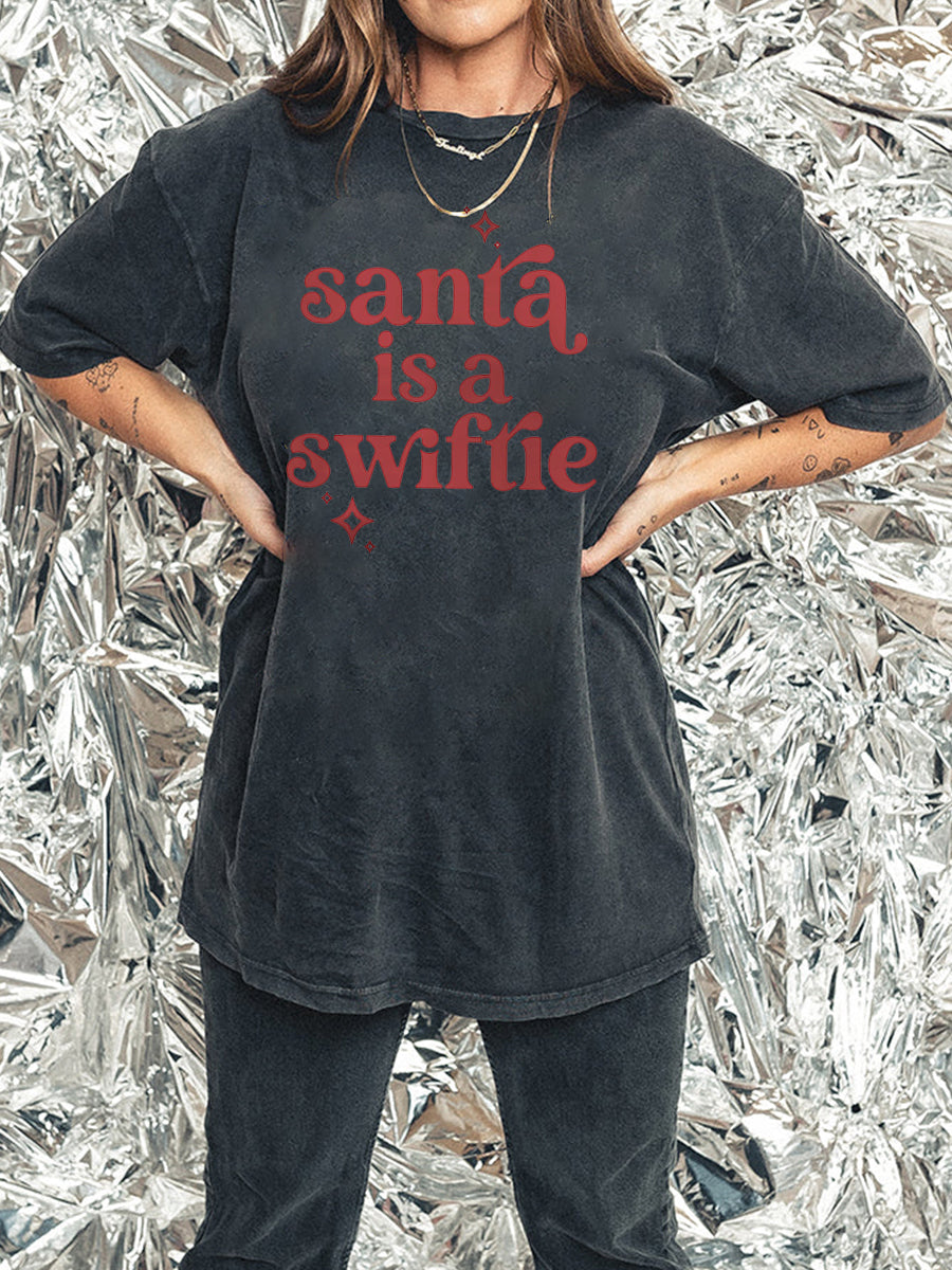 Plus Size Santa Is A Swiftie Washed T-Shirt
