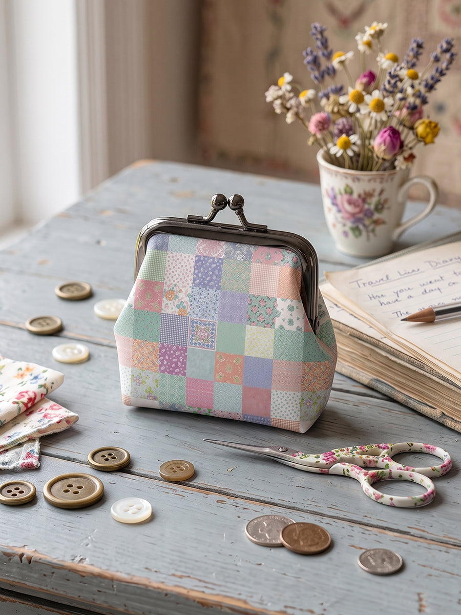 Vintage Quilt Patchwork Print Leather Mini Clasp Purse
